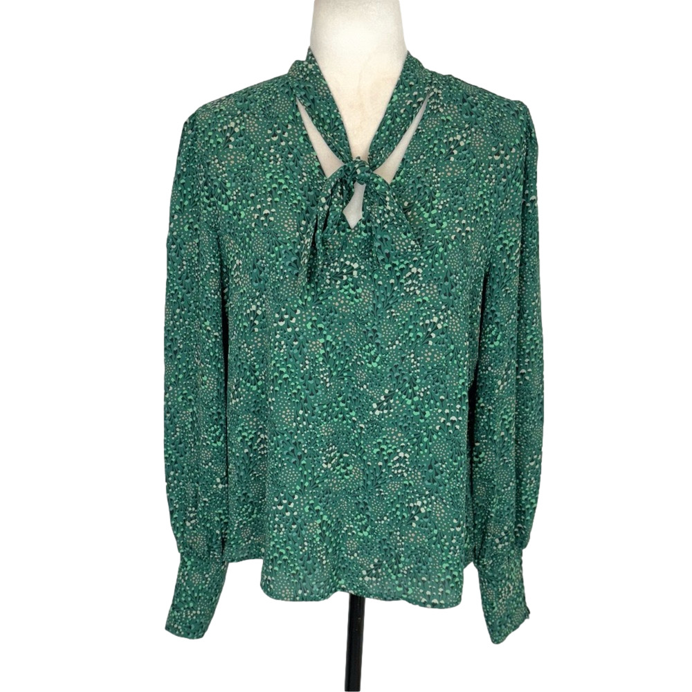 Reitmans green floral bow blouse, NWT